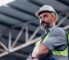 bezpieczeństwo pracowników na budowie