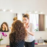 jak urządzić mały salon kosmetyczny z makijażem