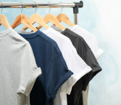 Jak zamówić koszulkę z własnym nadrukiem? Instrukcja krok po kroku