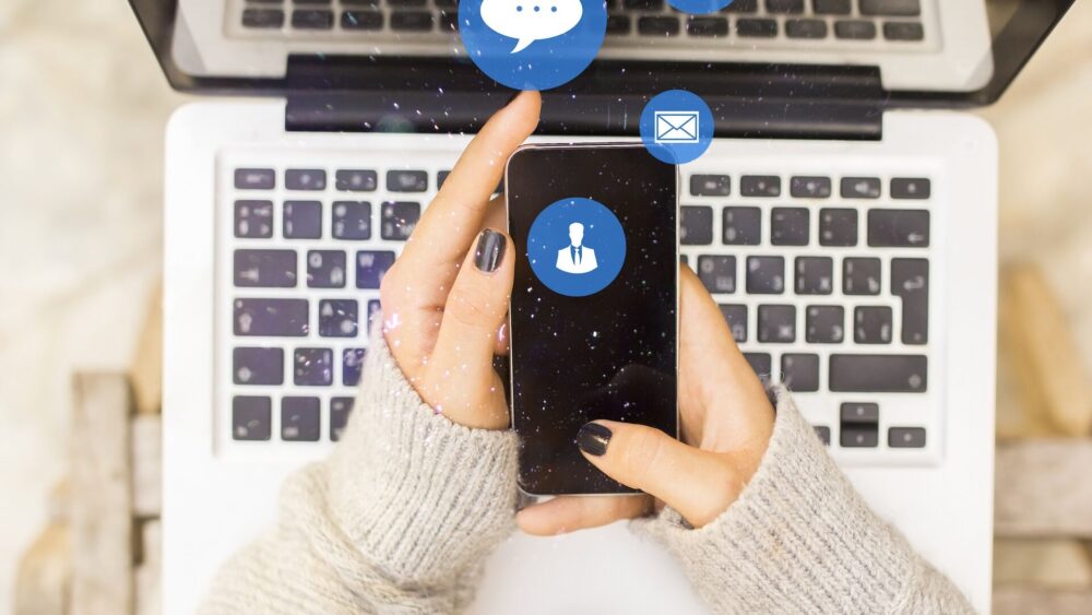 co widzi osoba zablokowana na messengerze - na laptopie i telefonie