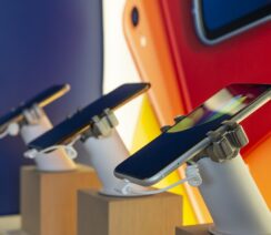 najdroższy telefon świata w sklepie