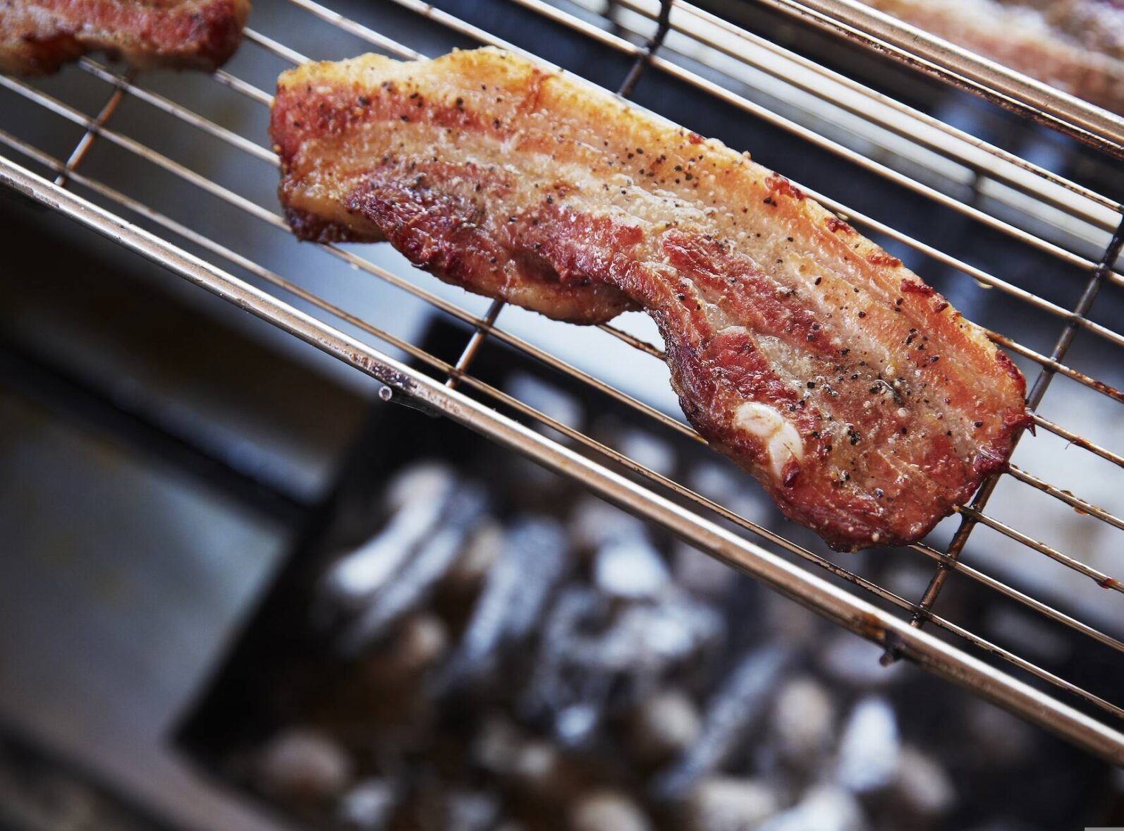 boczek na grillu