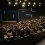 organizacja konferencji i wydarzeń biznesowych uczestnicy konferencji podczas profesjonalnego wydarzenia